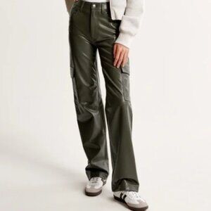 Abercrombie & Fitch Curve Love Vegan Leather 90's Relaxed Cargo Pant